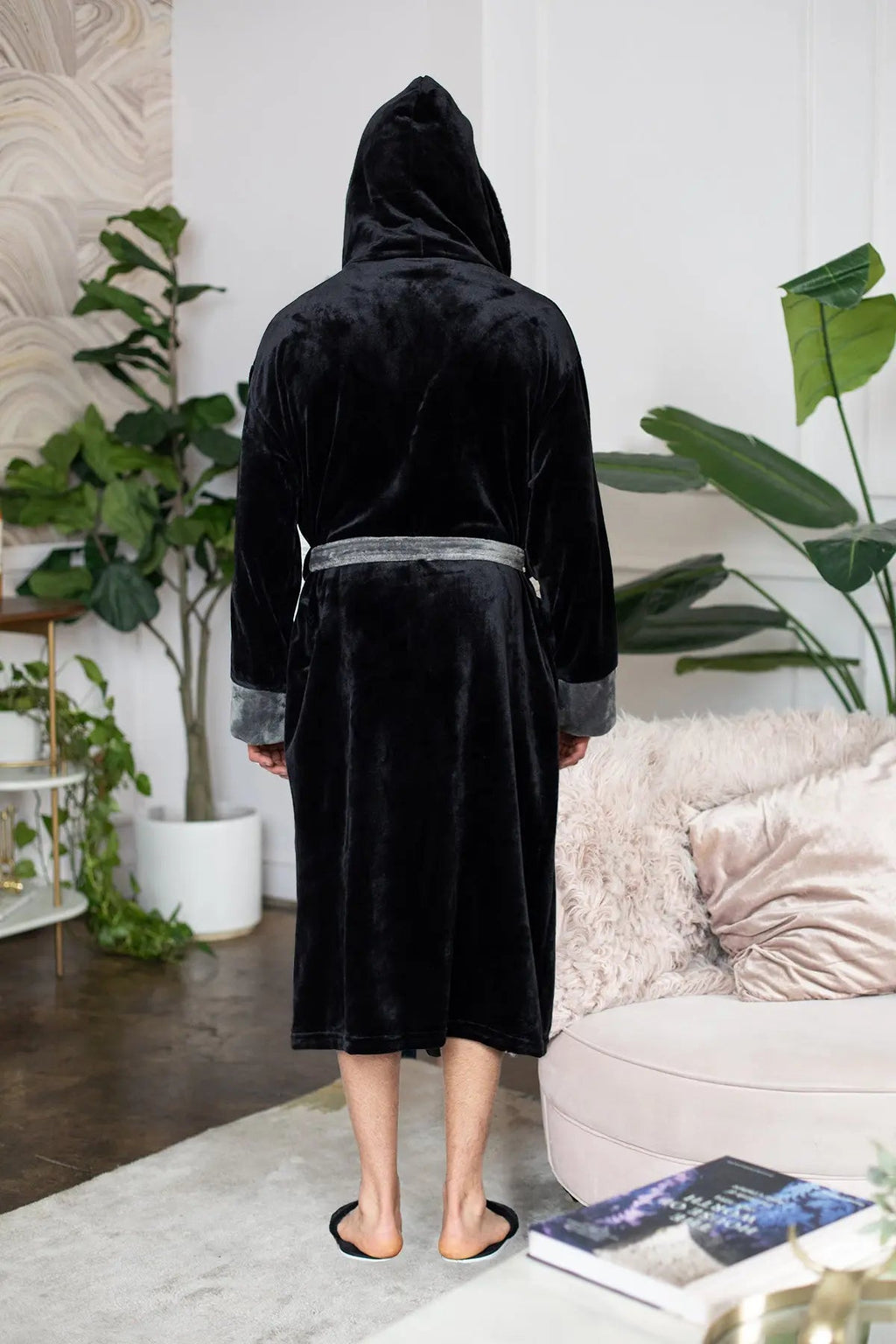 Men’s Robe with Hood – Ultra-Soft Plush Comfort for Everyday Use